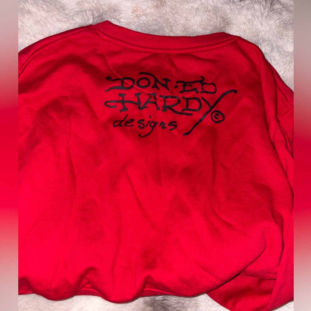 Ed Hardy Red Sweatshirt with Multi-Color Tattoo Heart Graphic - Picture 2 of 2